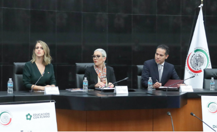 Senado analiza educación en México